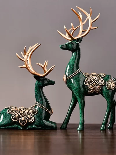 Luxury Large Deer Resin Sculpture Desktop Book Nook Home Office Art Decoration Figurines Vintage Living Room Decoration